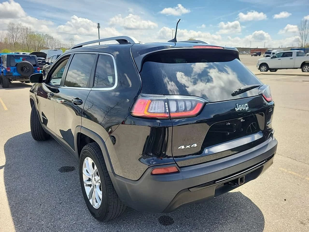 Jeep Cherokee North| БЕЗ УДАРИ| CARFAX| АВТОФИНАНСИРАНЕ, снимка 5 - Автомобили и джипове - 54622271