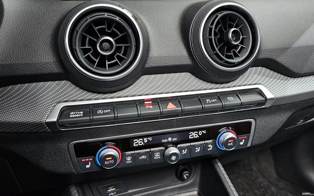 Audi Q2 35 TDI Premium, снимка 13 - Автомобили и джипове - 54765820