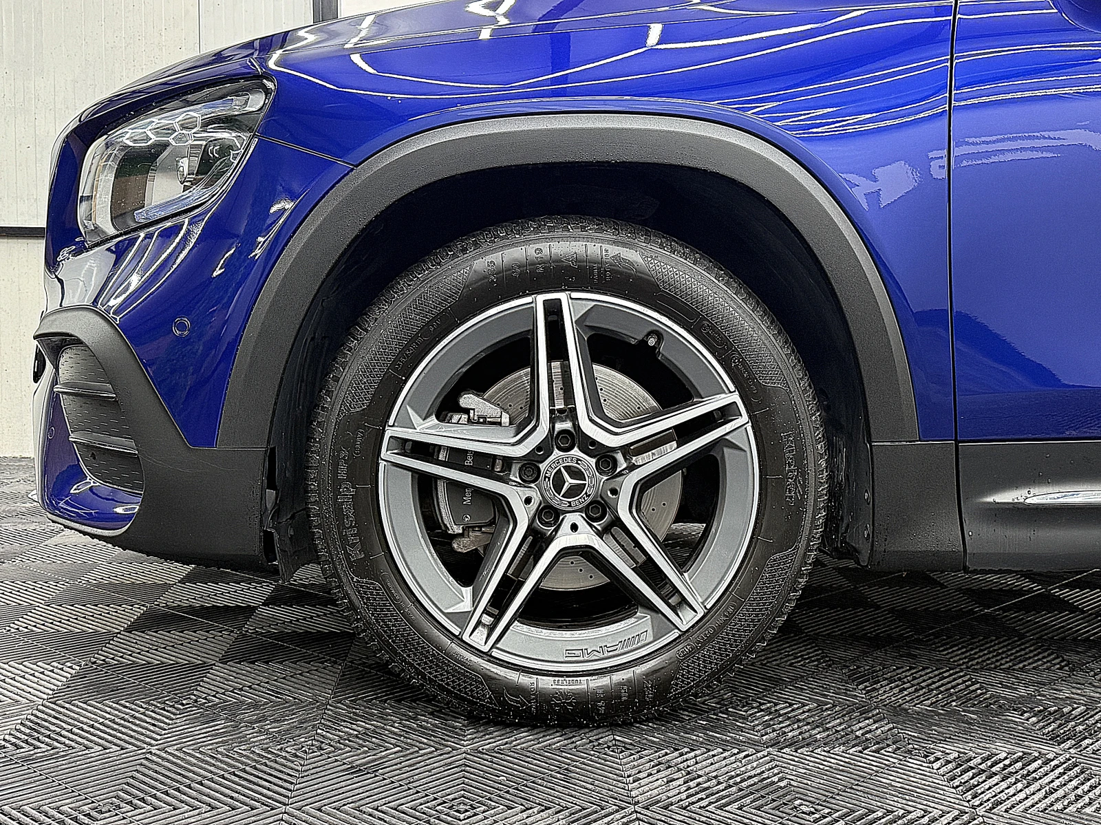 Mercedes-Benz GLB 200 AMG-PANORAMA/7-Mesta/СОБСТВЕН ЛИЗИНГ, снимка 9 - Автомобили и джипове - 54912468