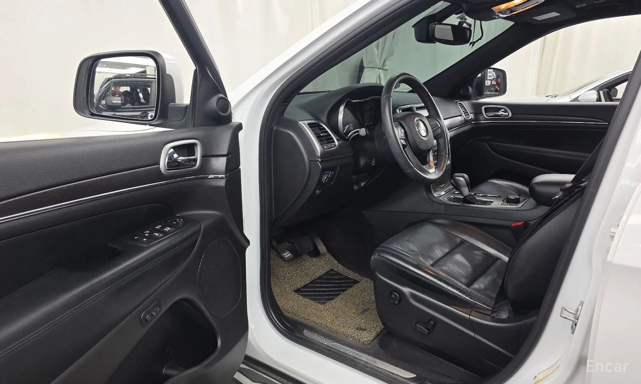 Jeep Grand cherokee LIMITED* 3.6* V6* 8ZF* ОБДУХВАНЕ* ПОДГРЕВ* КАМЕРА*, снимка 5 - Автомобили и джипове - 55569497