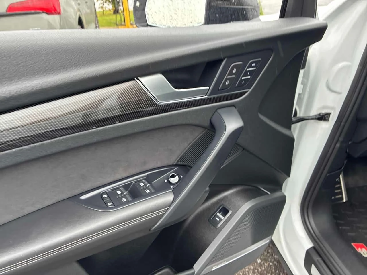 Audi SQ5 Technik  CARFAX, снимка 12 - Автомобили и джипове - 56577766