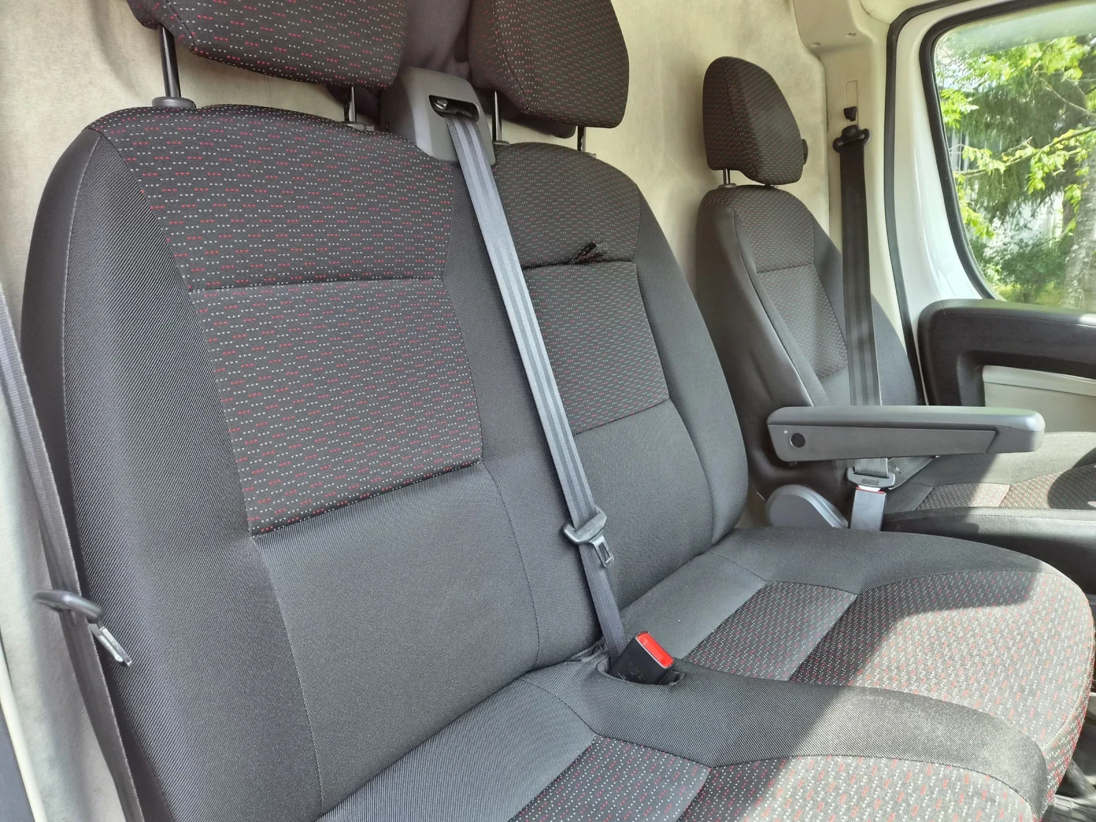 Peugeot Boxer 2.2 140к.с евро6В, снимка 12 - Бусове и автобуси - 55404704