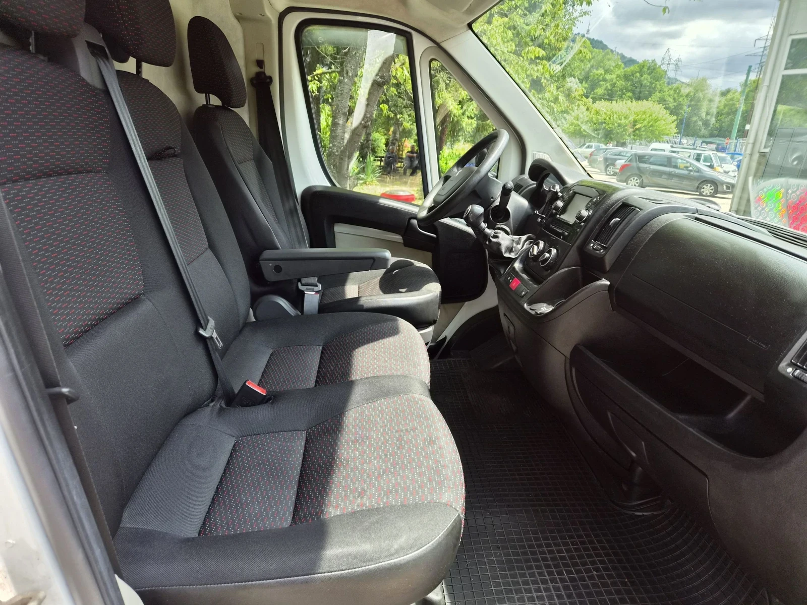 Peugeot Boxer 2.2 140к.с евро6В, снимка 13 - Бусове и автобуси - 55404704