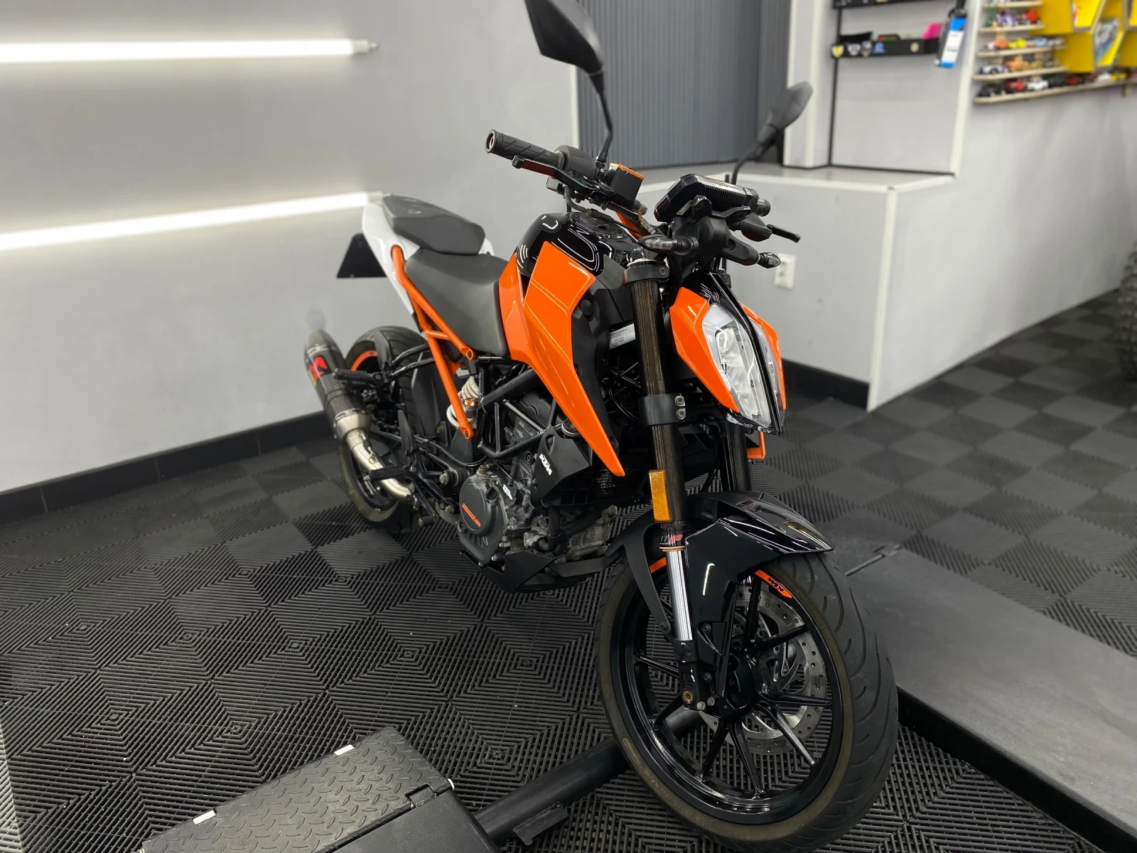 Ktm Duke 125 - изображение 4