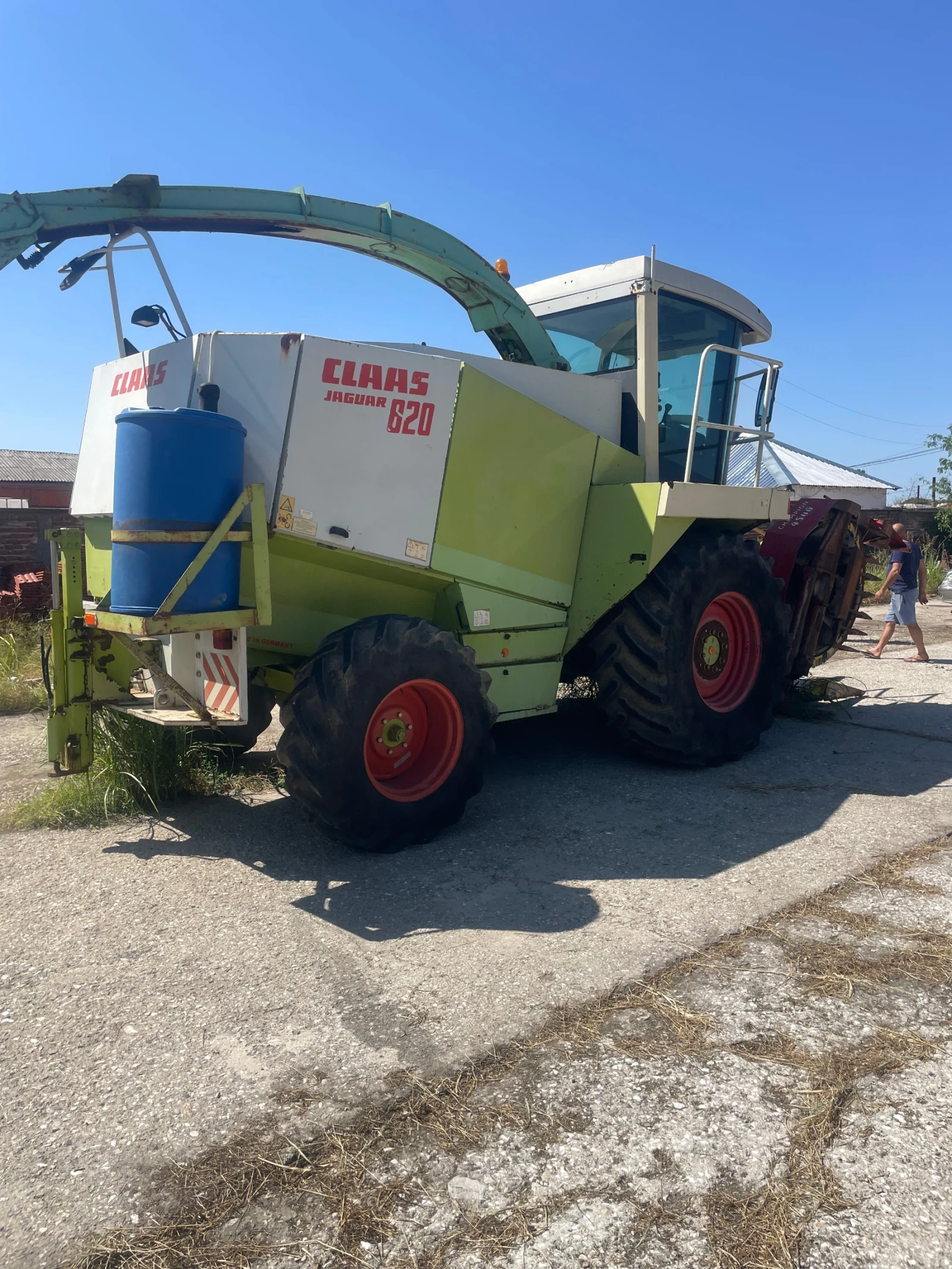 Комбайн Claas Jaguar 820, снимка 2 - Селскостопанска техника - 55478199