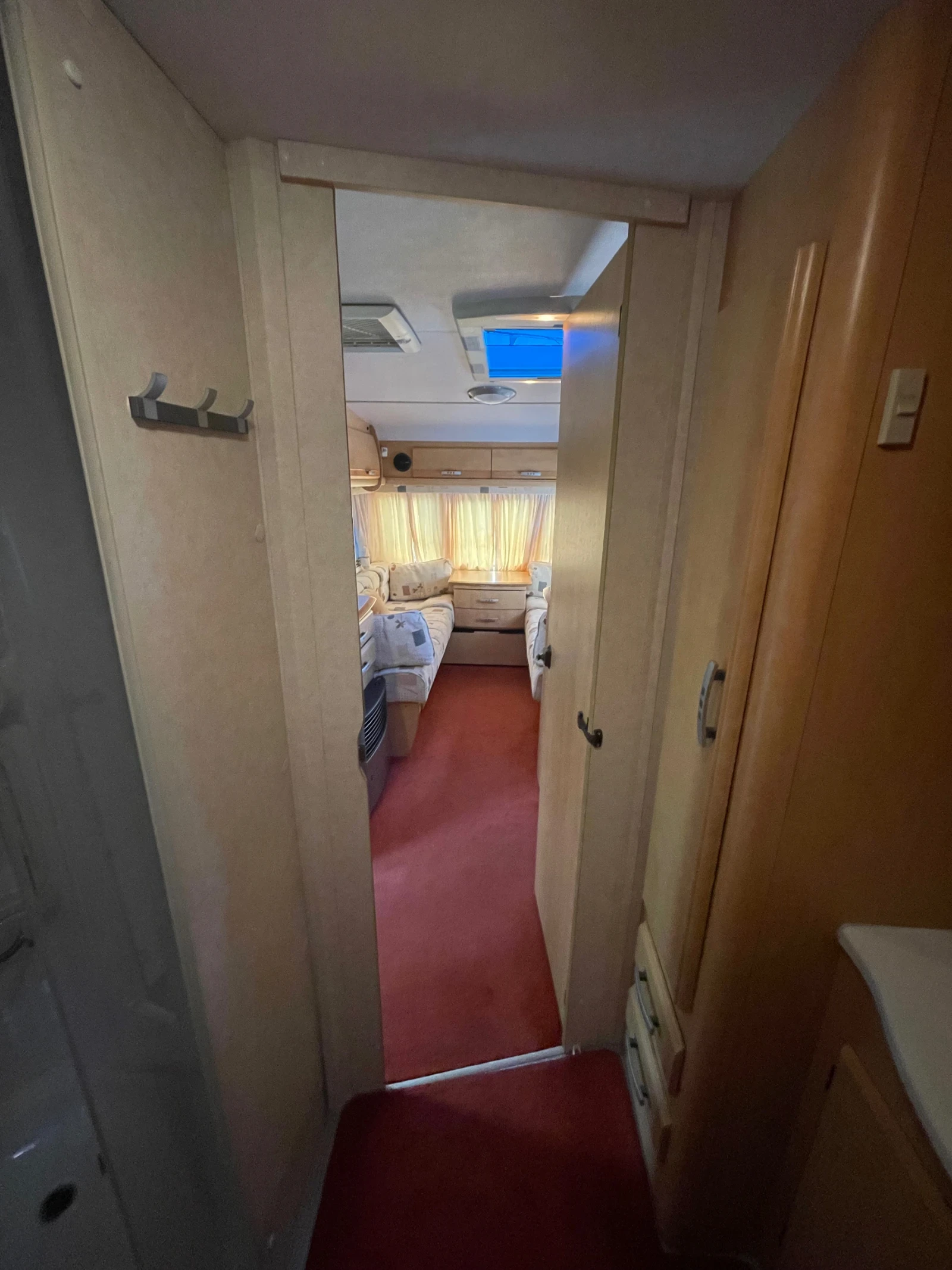 Каравана Bailey Senator Vermont, снимка 9 - Каравани и кемпери - 54054396