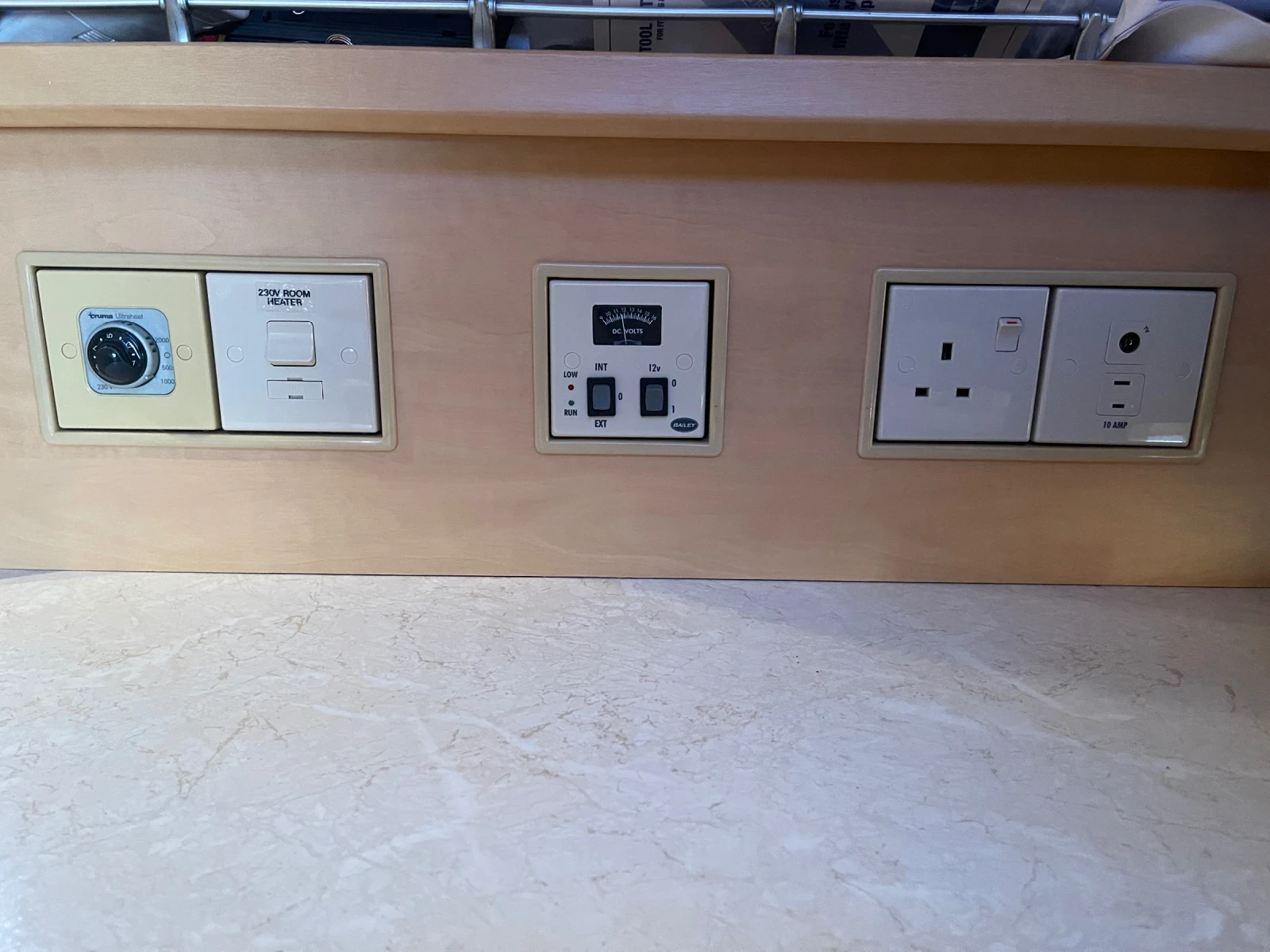 Каравана Bailey Senator Vermont, снимка 12 - Каравани и кемпери - 54054396