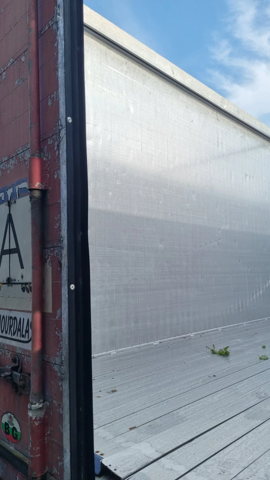  Benalu  | Mobile.bg   1