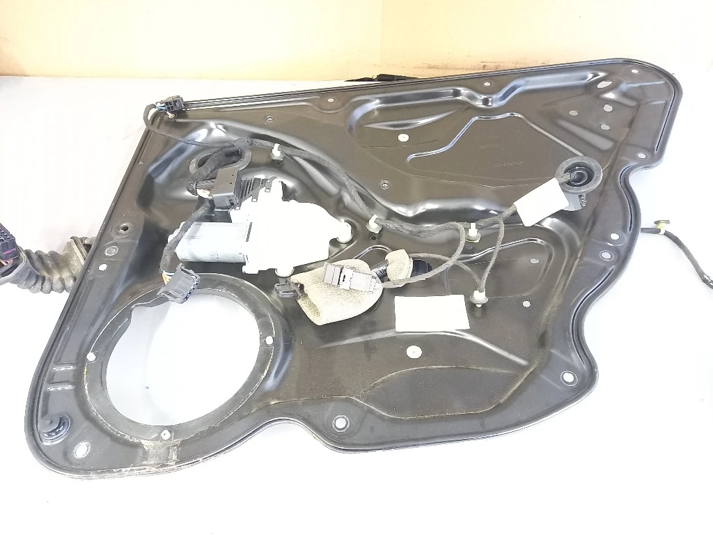         6 () | Mobile.bg   1