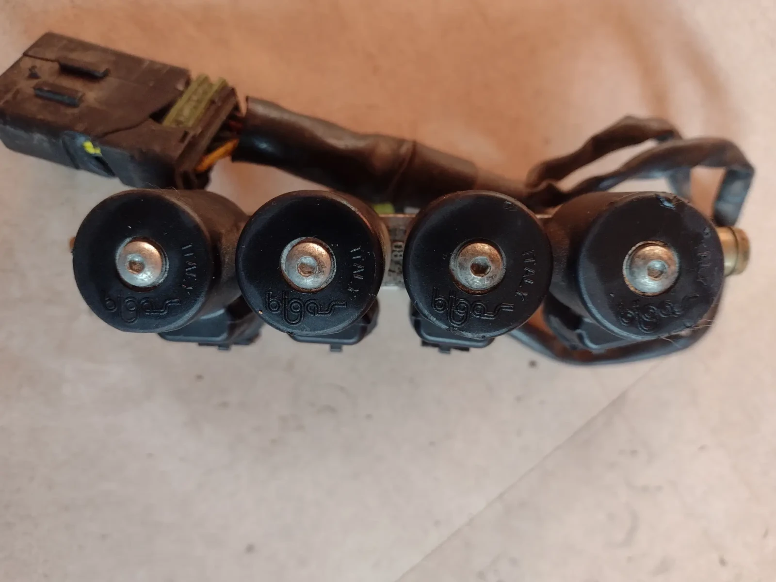 67R-010494  LPG   BIGAS  110R-000011 | Mobile.bg   3