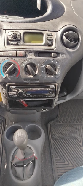 Toyota Yaris, снимка 6