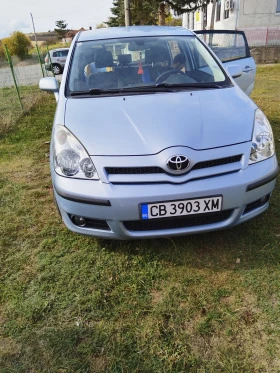 Toyota Corolla verso, снимка 1