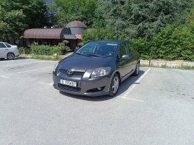 Toyota Auris D4D 2.0, снимка 2