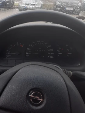 Opel Astra 1.4i, снимка 3