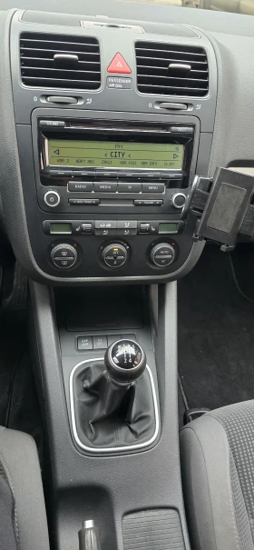 VW Golf Variant 1.9TDI 105hp печка, подгрев, ксенон, автопилот - 2600 € / 5085.16 лв. - 71270669 11