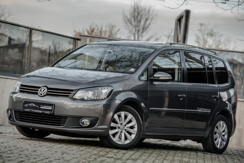 VW Touran HIGHLINE/DSG/PANO/FULL, снимка 3 - Автомобили и джипове - 44829297