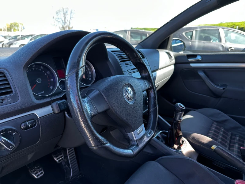 VW Golf 2.0tfsi 200hp, снимка 10 - Автомобили и джипове - 45180806