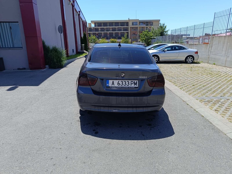 BMW 318 Е90 ROMANO/газ, снимка 7 - Автомобили и джипове - 45820727