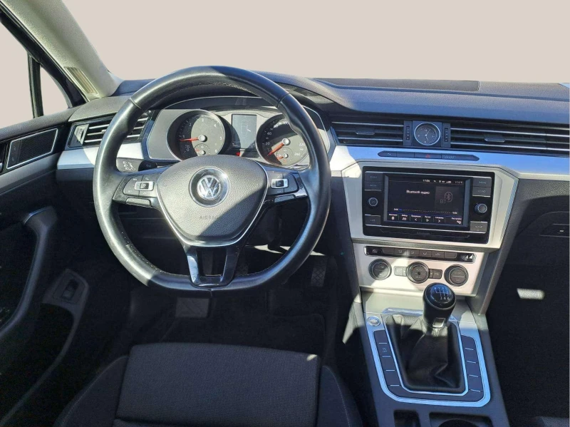 VW Passat 2.0 TDI, снимка 10 - Автомобили и джипове - 49442446