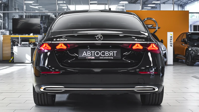 Mercedes-Benz E 400 e Plug-in Hybrid 4MATIC, снимка 3 - Автомобили и джипове - 50822113
