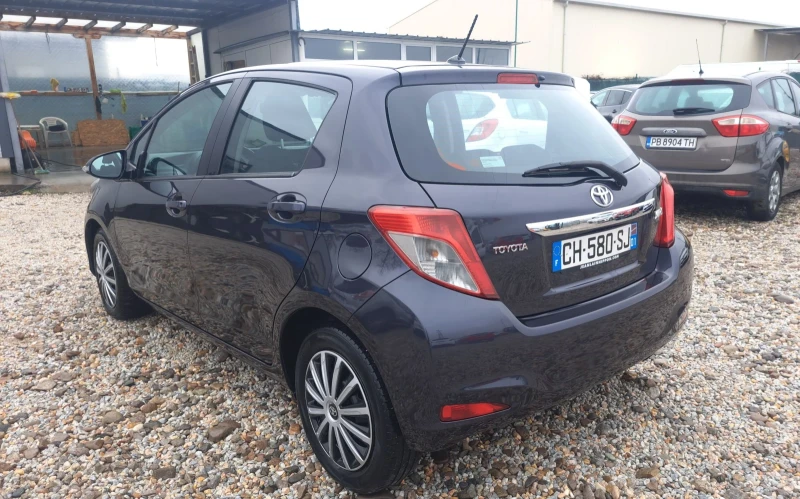 Toyota Yaris 1.4 D4D, снимка 4 - Автомобили и джипове - 52562864
