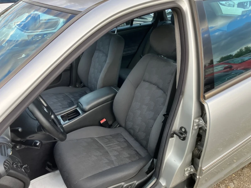 Mercedes-Benz C 220 С220СDI-Avangarde, снимка 9 - Автомобили и джипове - 52180933