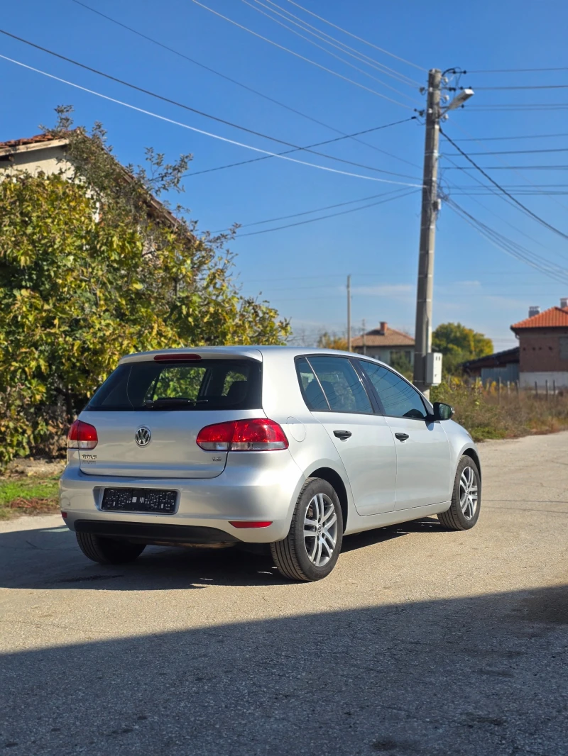 VW Golf 1.6i, снимка 5 - Автомобили и джипове - 52280696