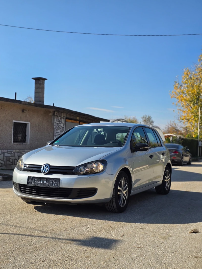 VW Golf 1.6i, снимка 3 - Автомобили и джипове - 52280696