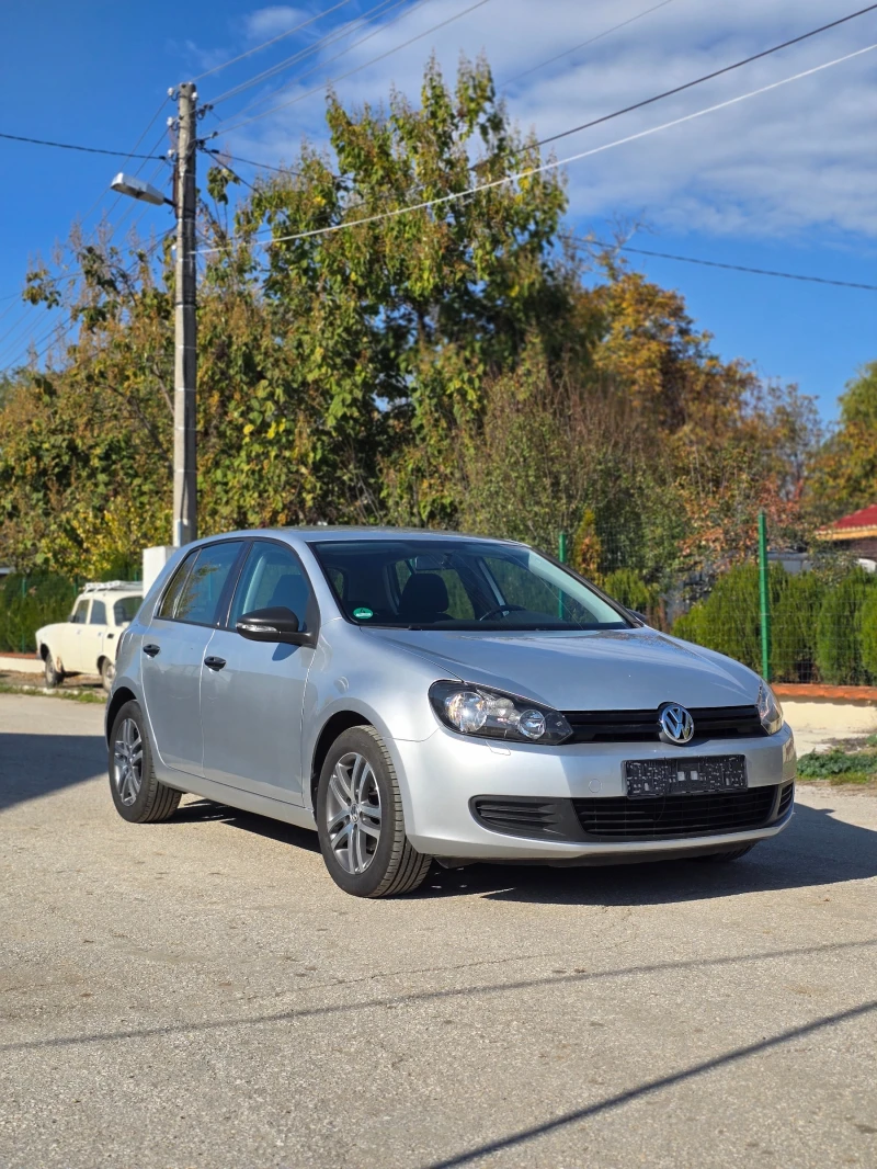 VW Golf 1.6i, снимка 2 - Автомобили и джипове - 52280696
