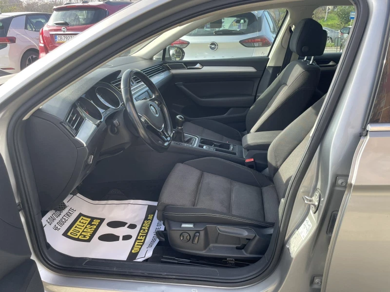 VW Passat SW 1.6TDI + NAVI, снимка 5 - Автомобили и джипове - 52737741