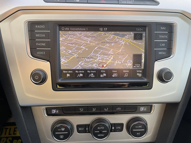 VW Passat SW 1.6TDI + NAVI, снимка 8 - Автомобили и джипове - 52737741