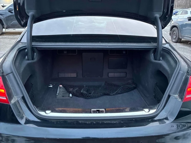 Audi A8  Premium / CARFAX /NAVI/DIS/ОБДУХВАНЕ/4.2, снимка 13 - Автомобили и джипове - 53268952