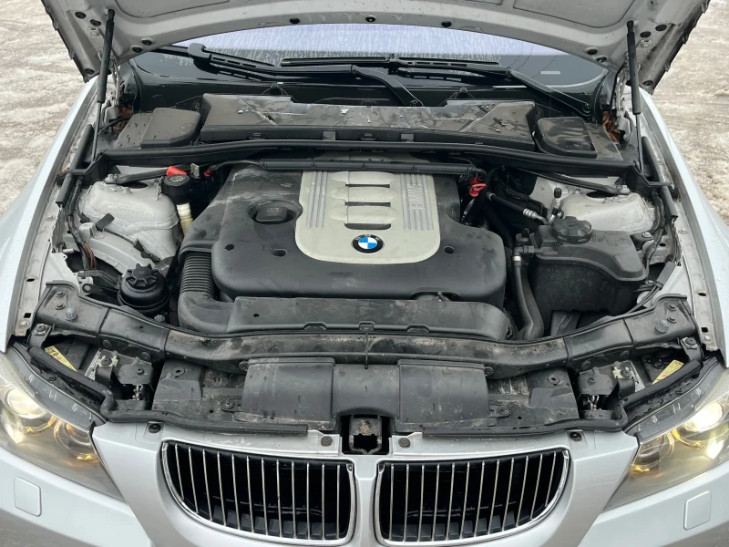 BMW 330 3.0D 231 k.c Задно, снимка 11 - Автомобили и джипове - 53369110