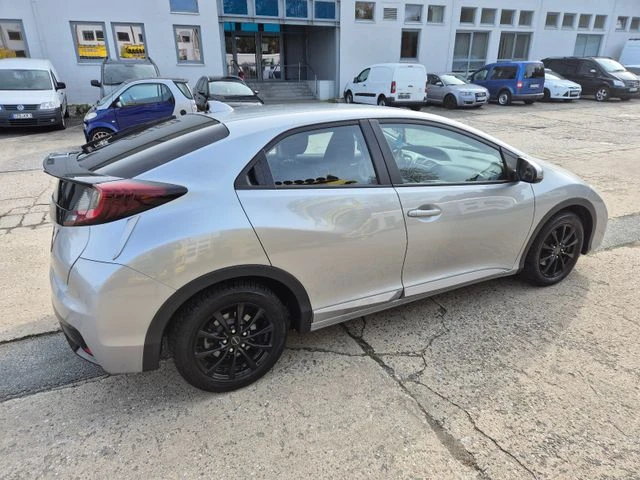 Honda Civic 1.4 i-VTEC Comfort, снимка 4 - Автомобили и джипове - 48130799