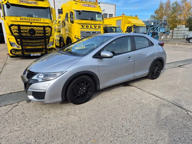 Honda Civic 1.4 i-VTEC Comfort, снимка 2 - Автомобили и джипове - 48130799