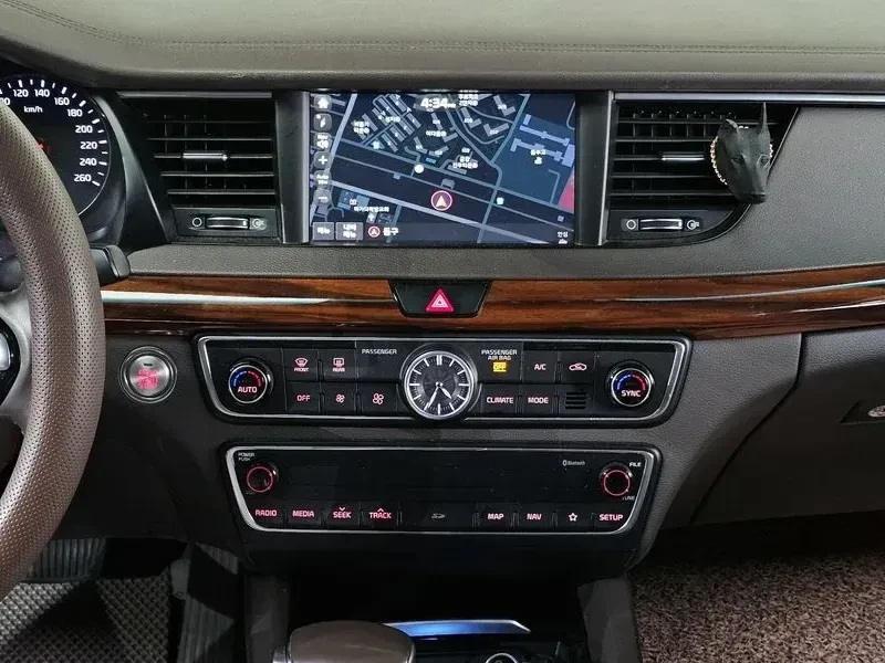 Kia K7 * 2.2 * DIESEL * LIMITED, снимка 11 - Автомобили и джипове - 55060992