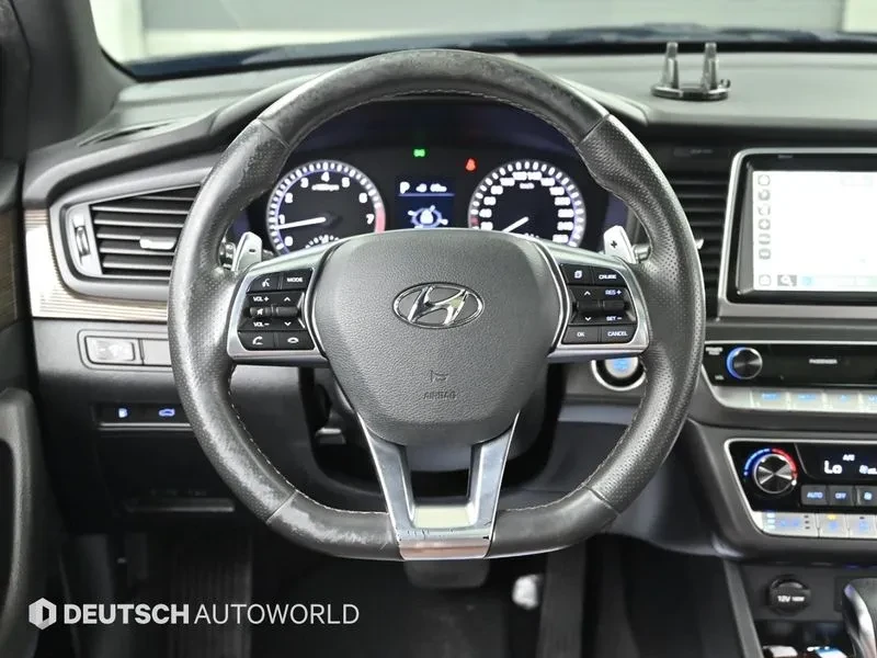Hyundai Sonata 1.6 Turbo, снимка 15 - Автомобили и джипове - 55391294