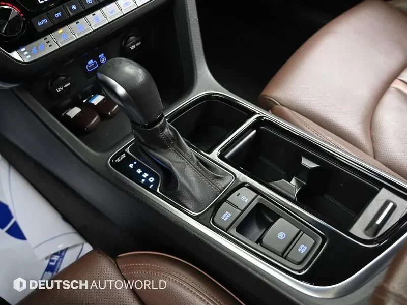 Hyundai Sonata 1.6 Turbo, снимка 11 - Автомобили и джипове - 55391294