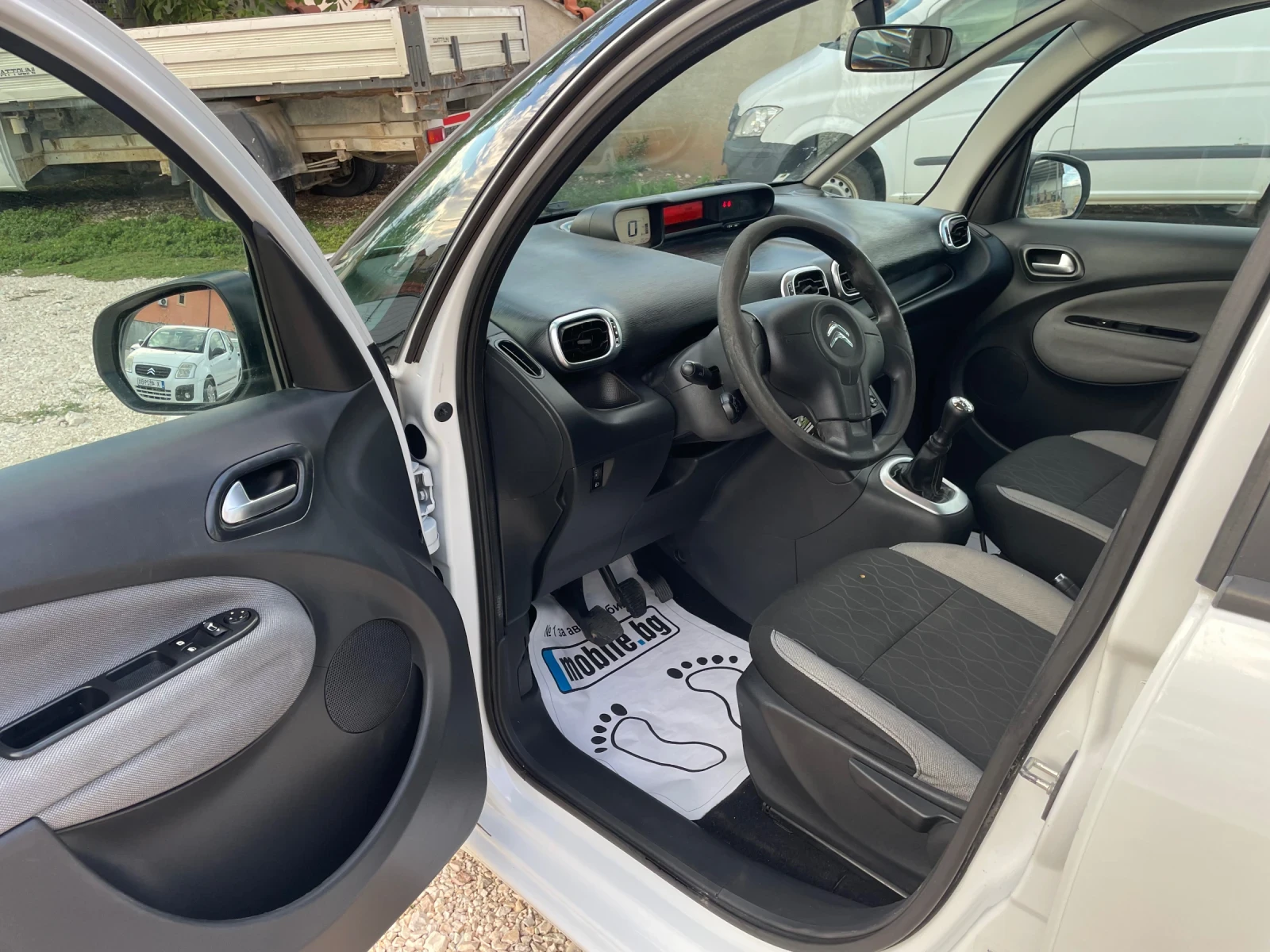 Citroen C3 Picasso 1, 6-HDI-92кс.Климатик-Фейст Лифт | Mobile.bg — изображение 11
