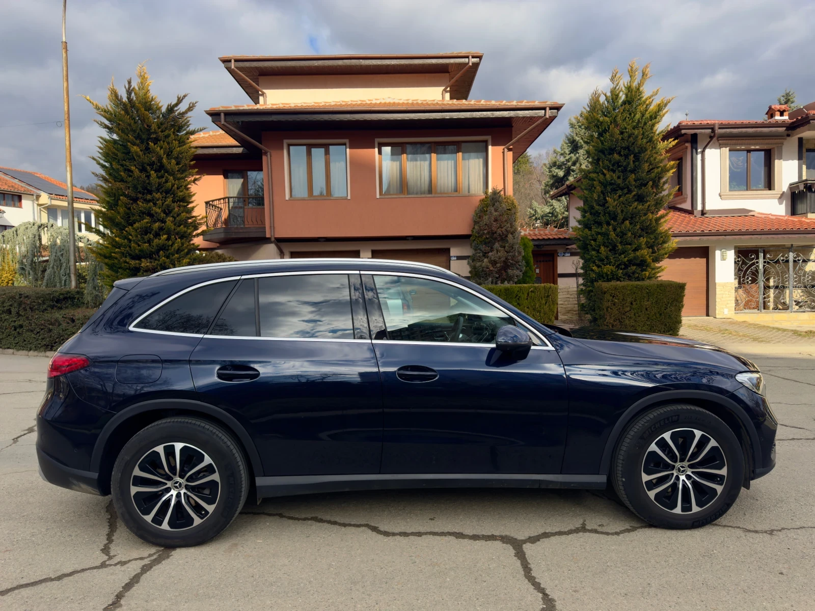 Mercedes-Benz GLC 200 MHEV/4M/360/VIRTUAL/BURM/DISTR/GARANTIE 03.2026/ - изображение 3