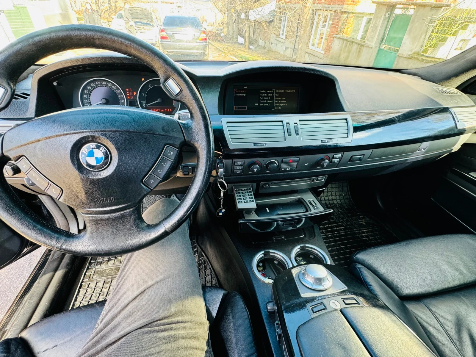BMW 730 3.0 - изображение 10