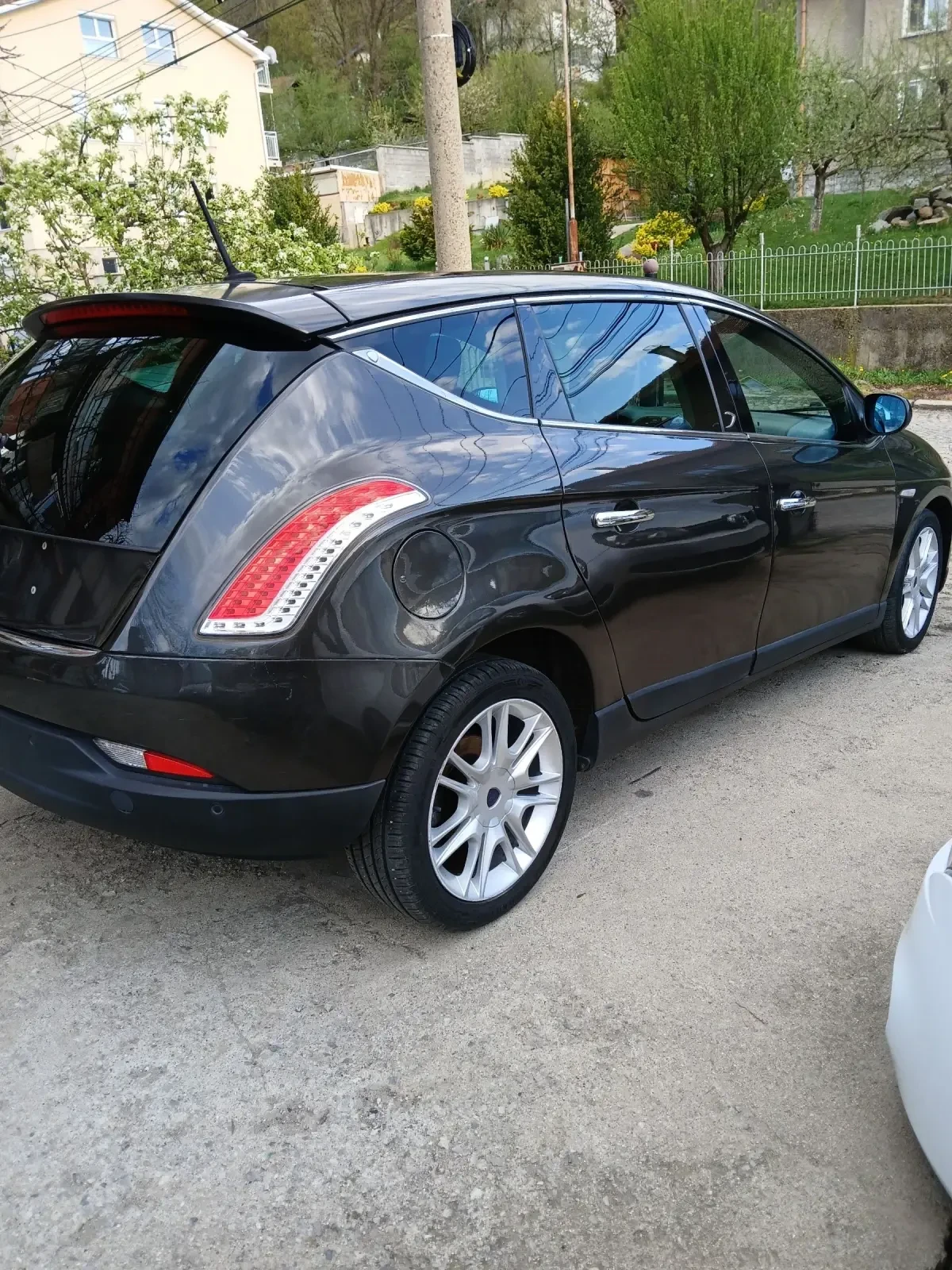 Lancia Delta 1.6 mjet - изображение 5