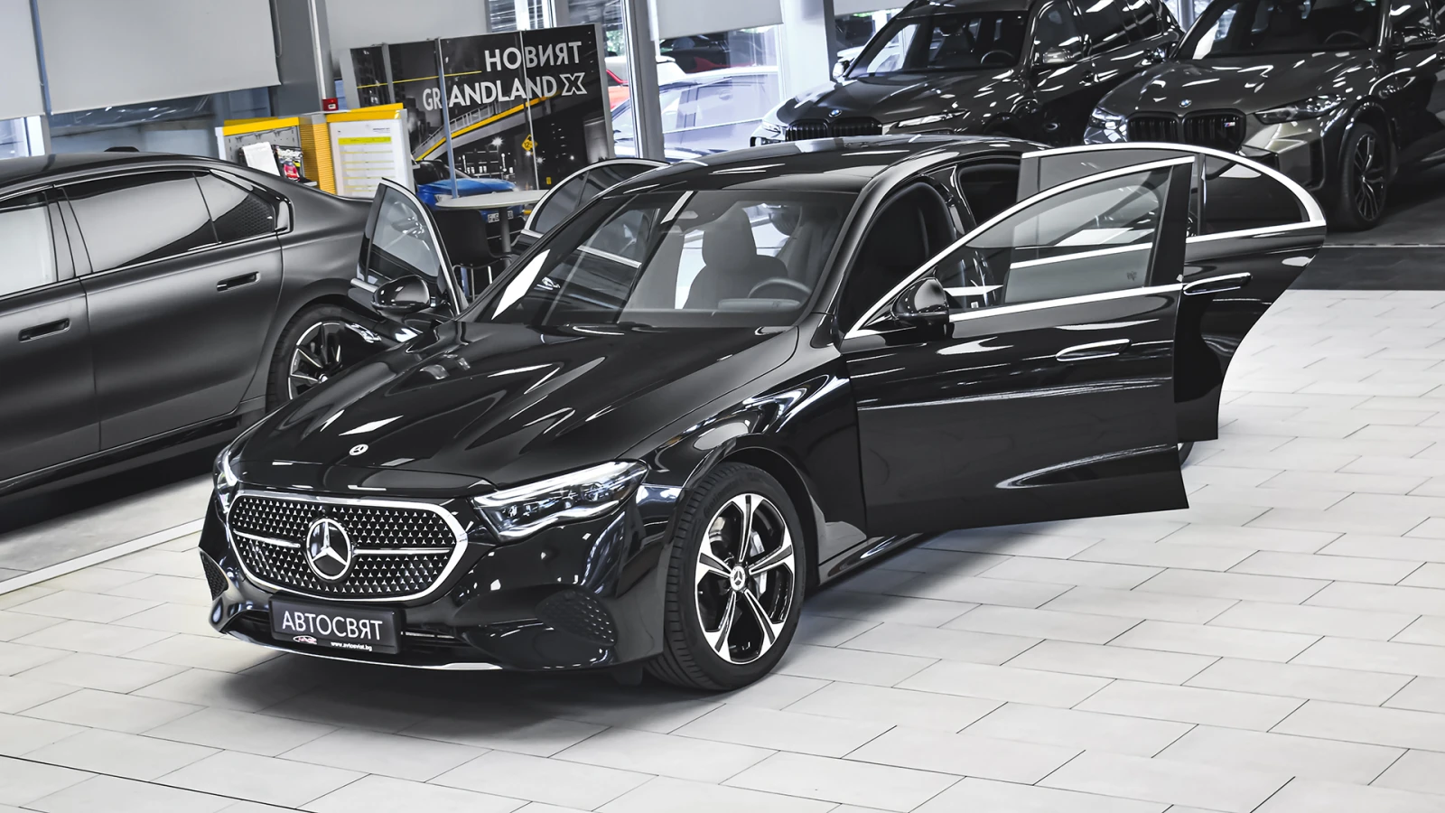 Mercedes-Benz E 400 e Plug-in Hybrid 4MATIC | Mobile.bg   1