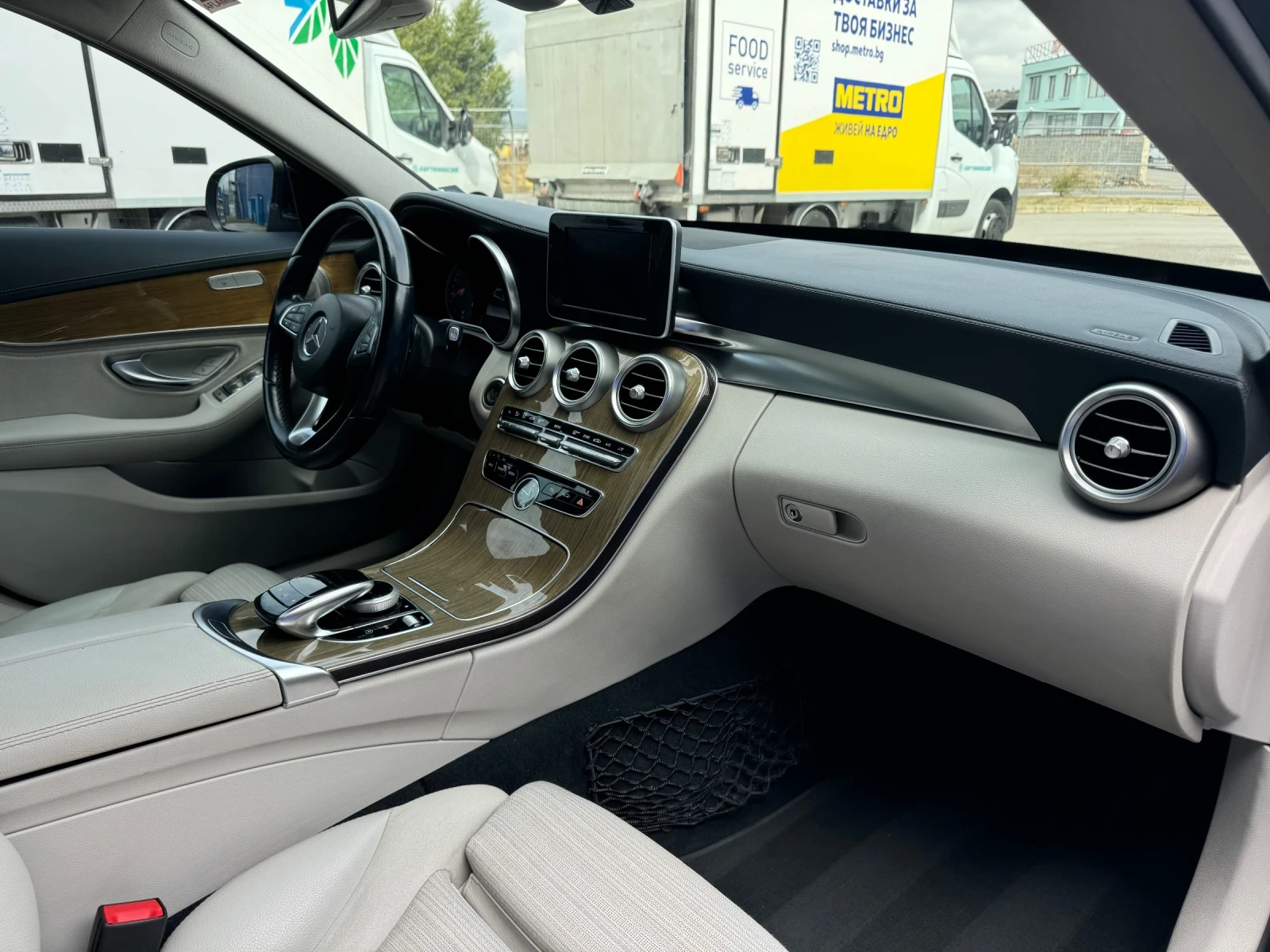 Mercedes-Benz C 220 2.2CDI Exclusive/DistronicPlus/Panorama/LED - изображение 10