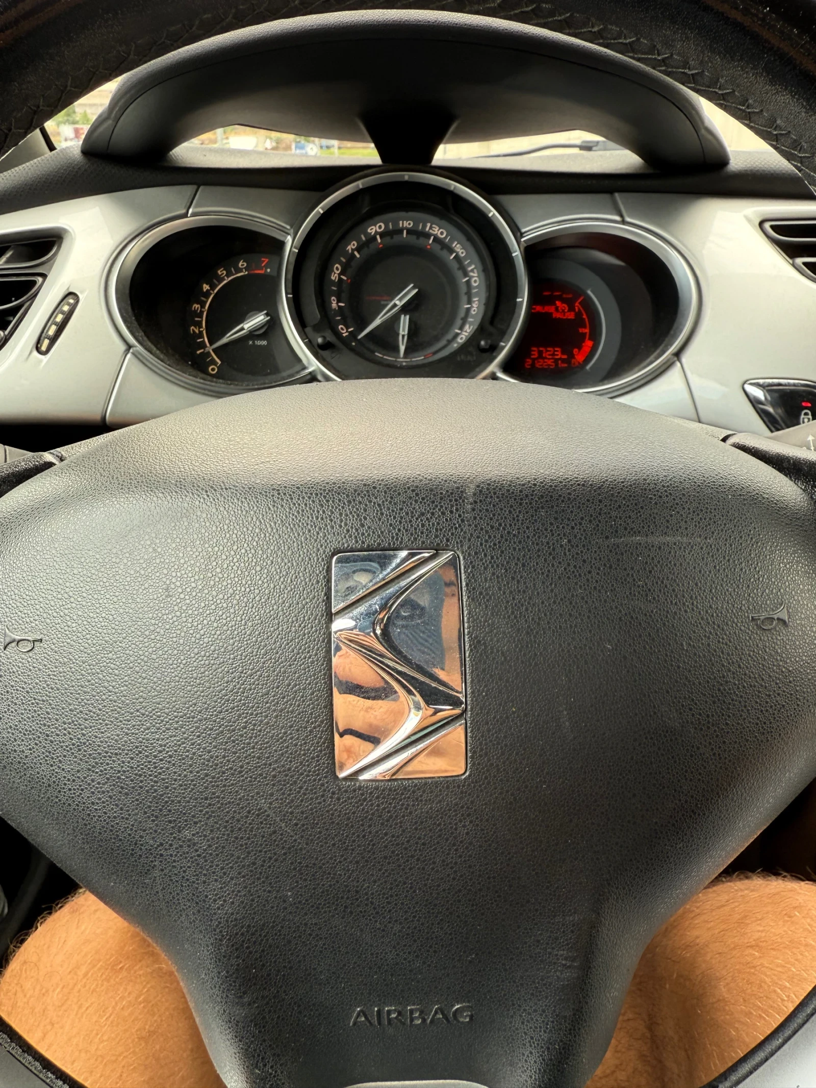 Citroen DS3, снимка 7 - Автомобили и джипове - 54024368