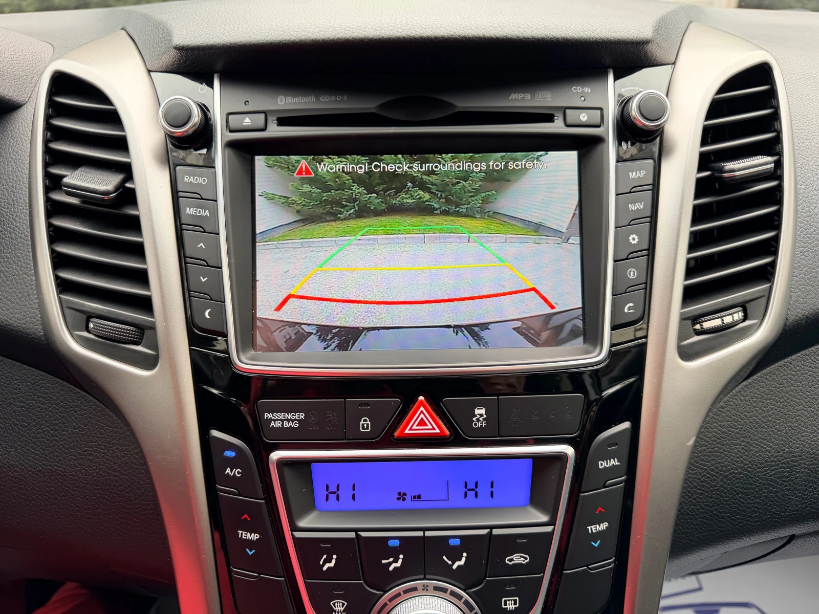 Hyundai I30 1.6CRDI MOVE PANORAMA NAVI KAMERA, снимка 15 - Автомобили и джипове - 54113562