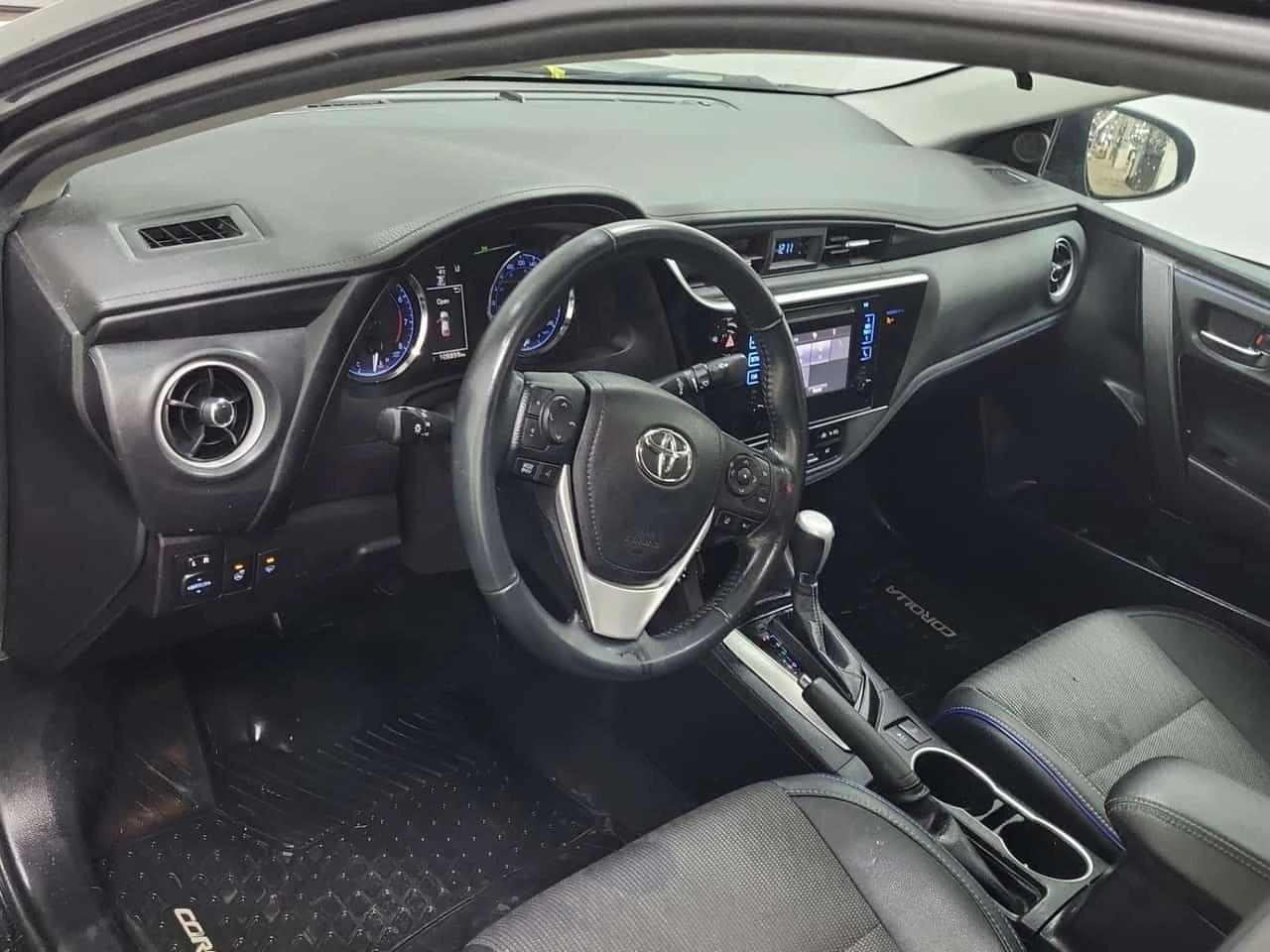 Toyota Corolla CE| PANORAMA| CARFAX| ПОДГРЕВИ, снимка 10 - Автомобили и джипове - 54235844