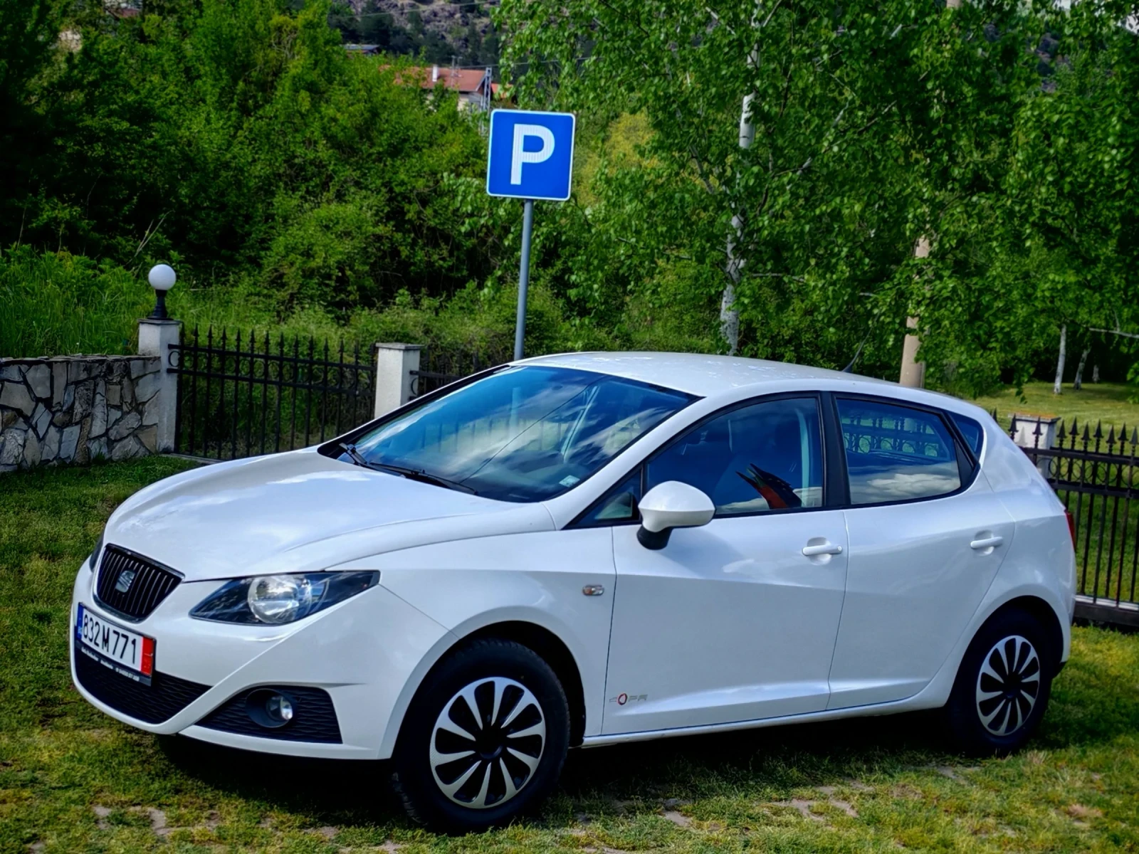 Seat Ibiza 1.2I(75)* FACELIFT* COPA-EDITION* НОВ ВНОС* , снимка 3 - Автомобили и джипове - 54390777