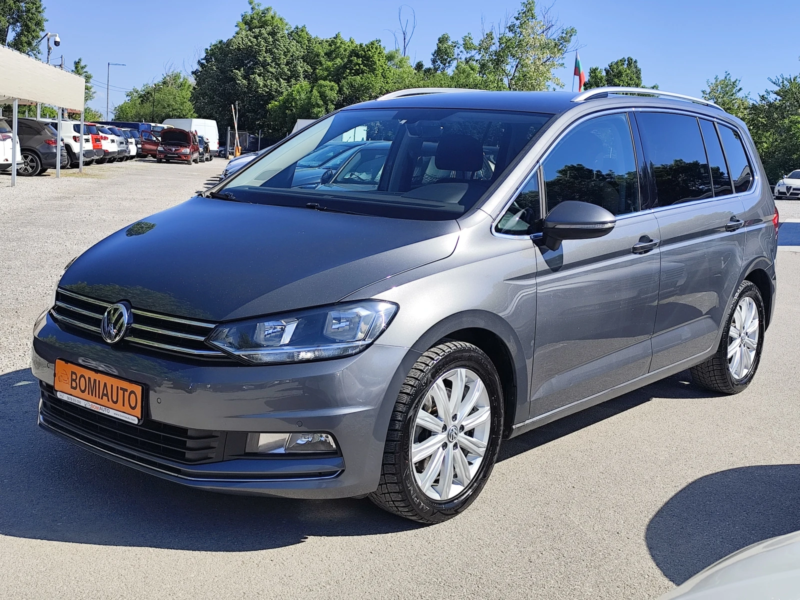 VW Touran 1.6TDi* 7 MECTA* EURO6B* NAVI* 