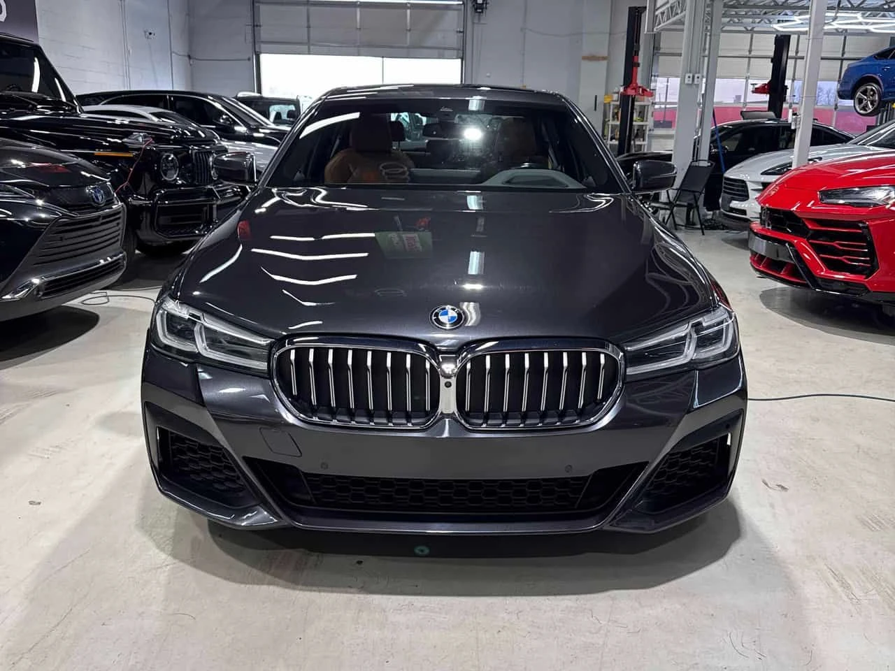 BMW 540 i xDrive/360/ШИБИДАХ/БЕЗ ИНЦИДЕНТИ, снимка 3 - Автомобили и джипове - 55183573